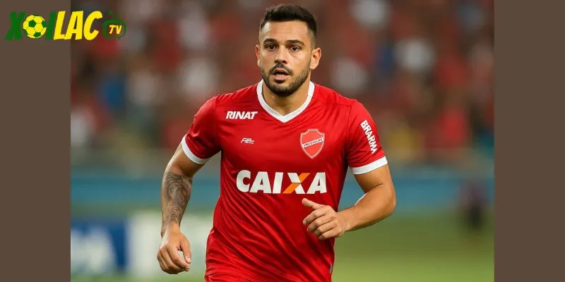 Almeida là mũi nhọn của Vila Nova trong trận Chapecoense vs Vila Nova.